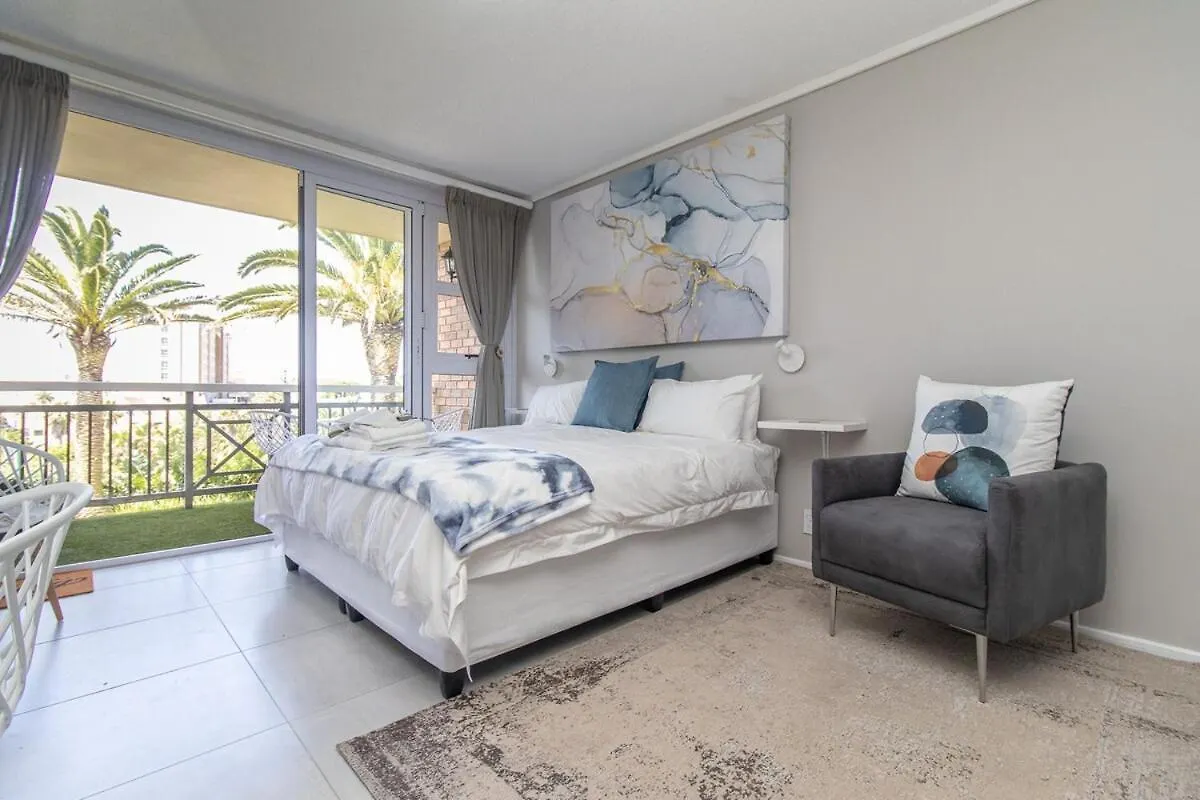 Beach View Brooke'S Hill Suites Port Elizabeth Apartment
